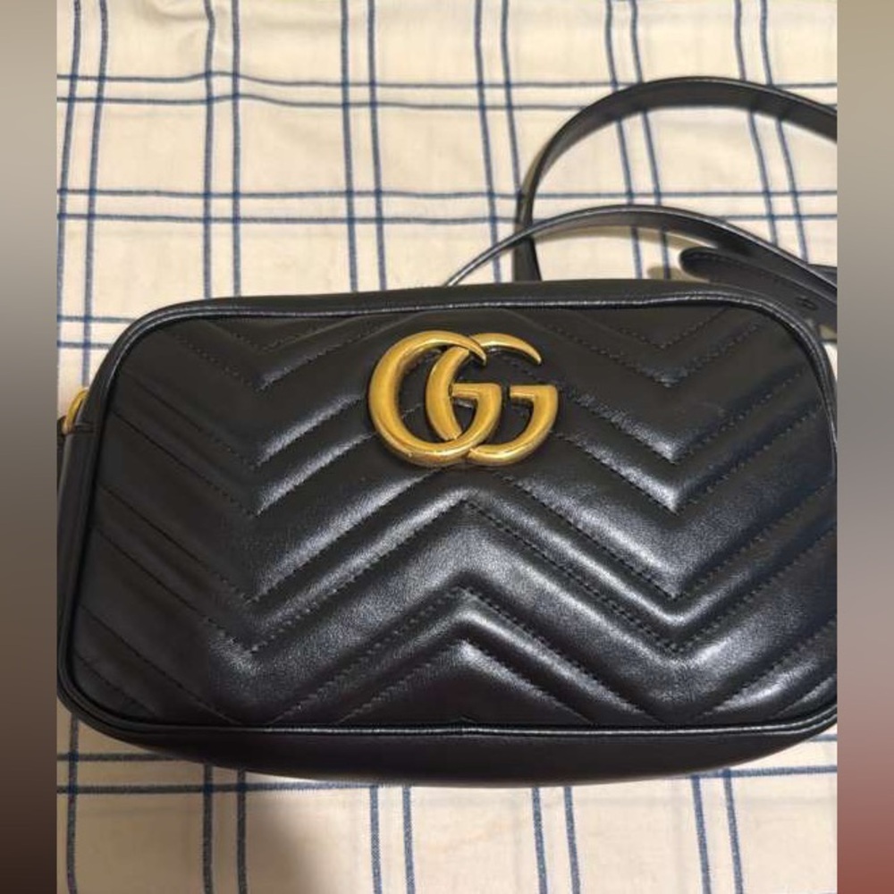 Gucci Marmont Small Matelasse Shoulder Bag - Picture 13 of 13